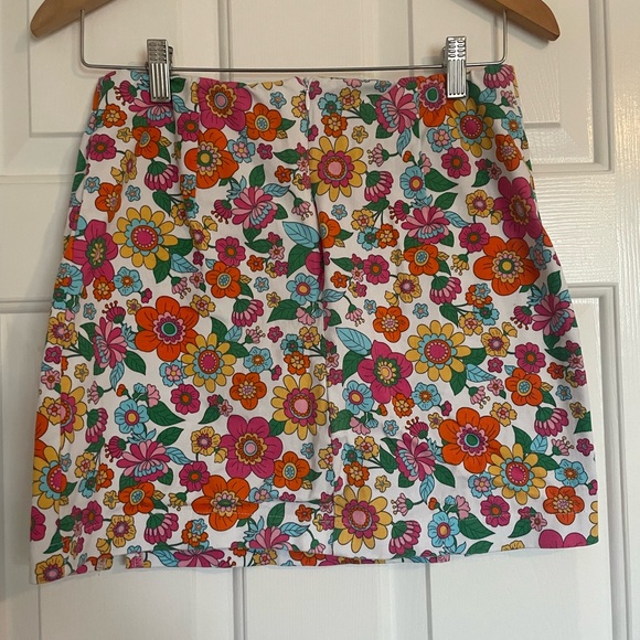 Love on a Hanger 1960’s floral inspired mini skirt 0159 - Picture 3 of 5